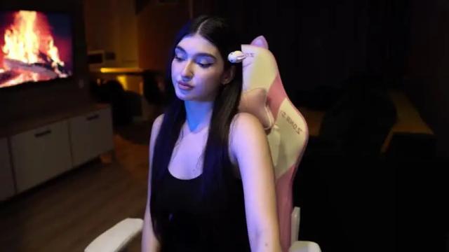 Image 6 of leila_4ever Stream on Chaturbate on 16 months ago