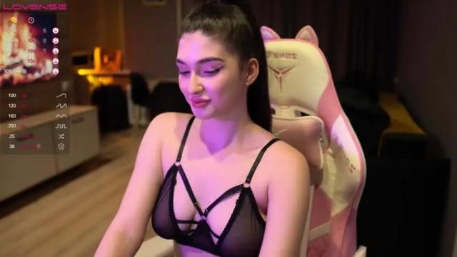 Image 7 of leila_4ever Stream on Chaturbate on 16 months ago