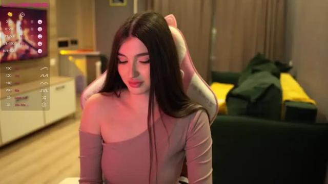 Image 8 of leila_4ever Stream on Chaturbate on 16 months ago