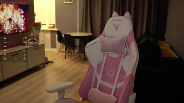 Image 10 of leila_4ever Stream on Chaturbate on 15 months ago