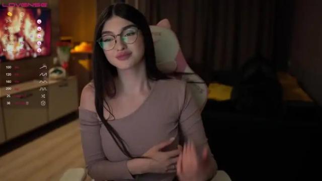Image 11 of leila_4ever Stream on Chaturbate on 15 months ago
