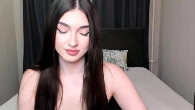 Image 3 of leila_4ever Stream on Chaturbate on 14 months ago