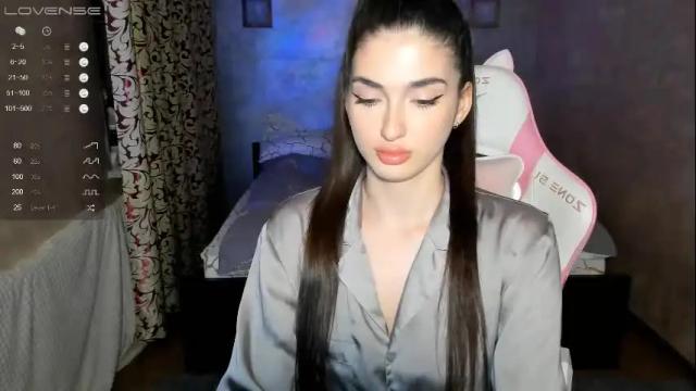 Image 4 of leila_4ever Stream on Chaturbate on 11 days ago