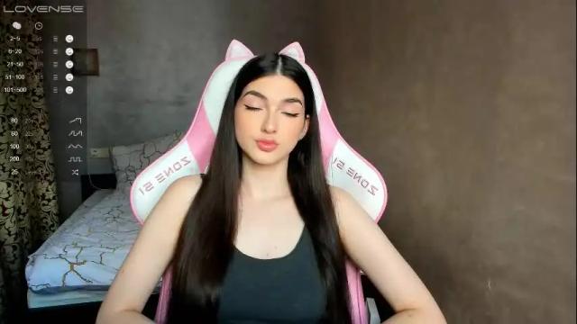 Image 3 of leila_4ever Stream on Chaturbate on 4 months ago