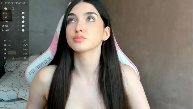 Image 8 of leila_4ever Stream on Chaturbate on 4 months ago