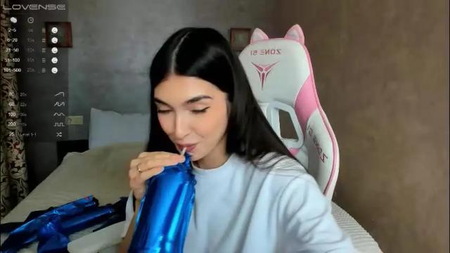 Image 3 of leila_4ever Stream on Chaturbate on 3 months ago