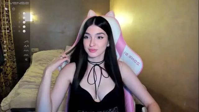 Image 3 of leila_4ever Stream on Chaturbate on 2 months ago