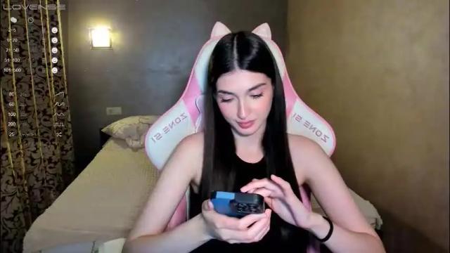 Image 2 of leila_4ever Stream on Chaturbate on 2 months ago