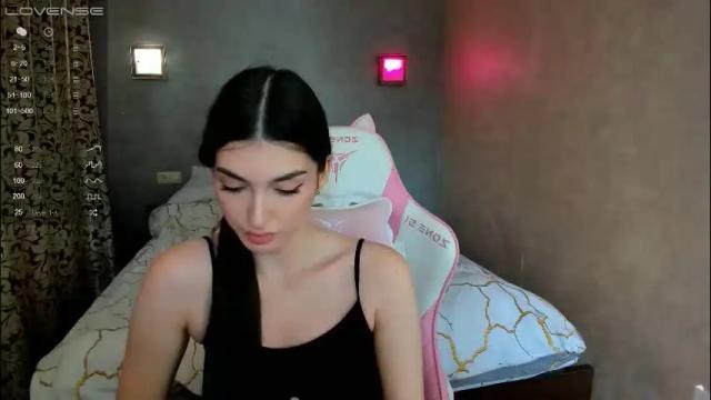Image 4 of leila_4ever Stream on Chaturbate on 2 months ago