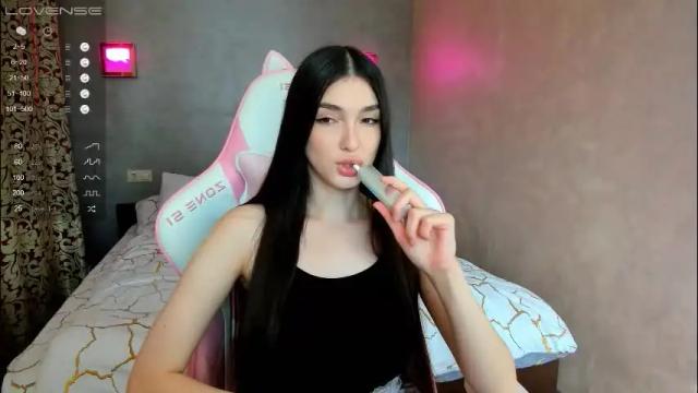 Image 6 of leila_4ever Stream on Chaturbate on 2 months ago