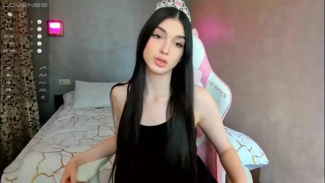Image 8 of leila_4ever Stream on Chaturbate on 2 months ago