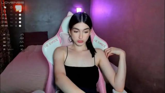 Image 4 of leila_4ever Stream on Chaturbate on 2 months ago