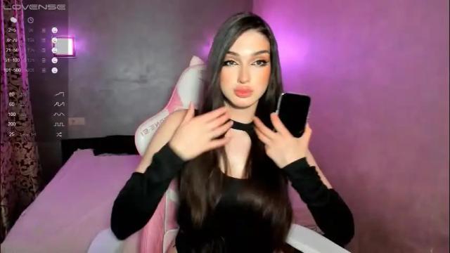 Image 2 of leila_4ever Stream on Chaturbate on 2 months ago