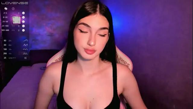 Image 3 of leila_4ever Stream on Chaturbate on 2 months ago