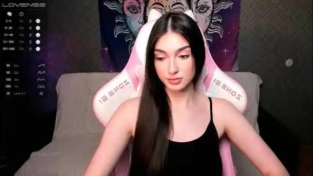 Image 2 of leila_4ever Stream on Chaturbate on 1 month ago