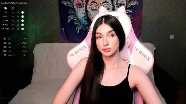 Image 8 of leila_4ever Stream on Chaturbate on 1 month ago