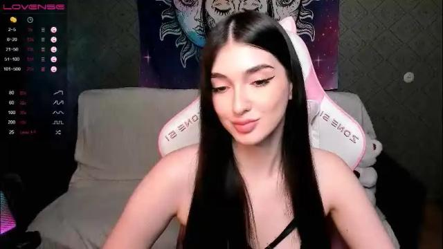 Image 2 of leila_4ever Stream on Chaturbate on 1 month ago