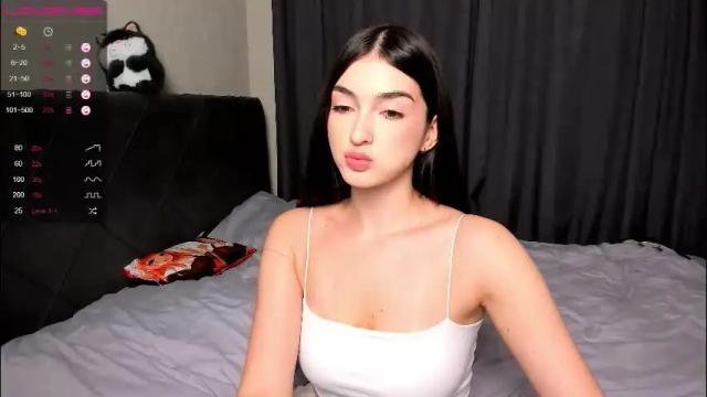 Image 3 of leila_4ever Stream on Chaturbate on 1 month ago