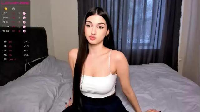 Image 4 of leila_4ever Stream on Chaturbate on 27 days ago