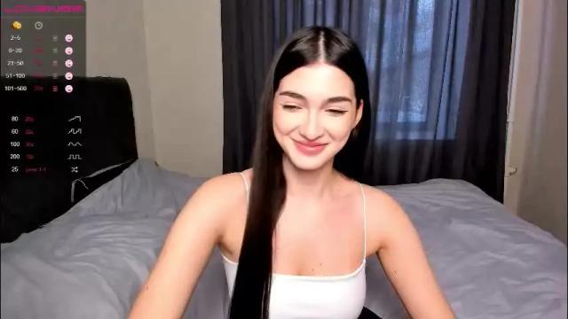 Image 8 of leila_4ever Stream on Chaturbate on 27 days ago