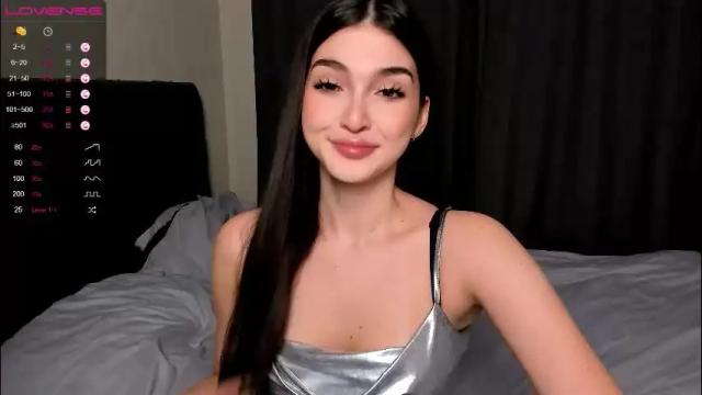 Image 2 of leila_4ever Stream on Chaturbate on 19 days ago