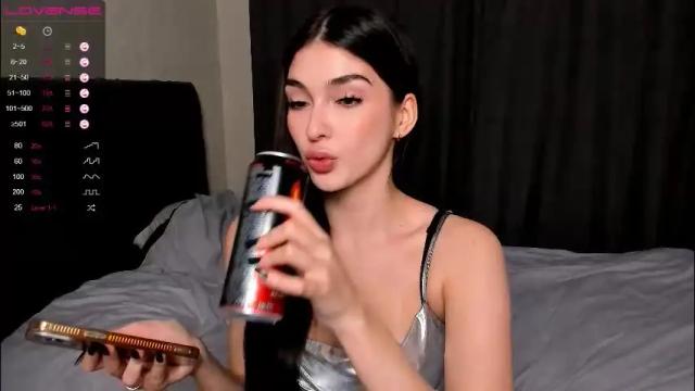 Image 3 of leila_4ever Stream on Chaturbate on 19 days ago