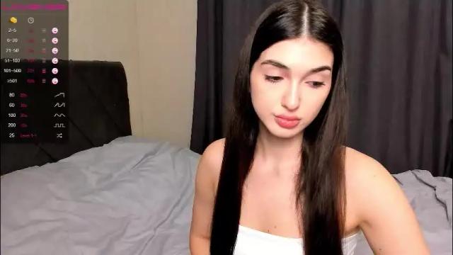 Image 2 of leila_4ever Stream on Chaturbate on 15 days ago
