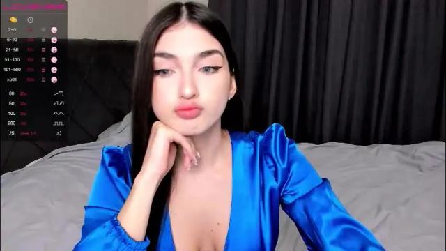 Image 3 of leila_4ever Stream on Chaturbate on 7 days ago