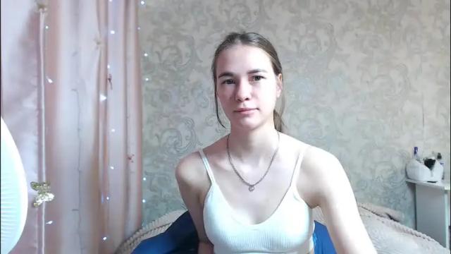 Image 3 of leila_bambi Stream on Chaturbate on 4 months ago