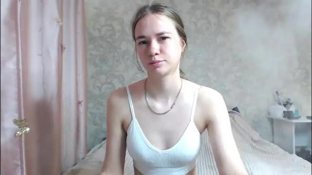 Image 2 of leila_bambi Stream on Chaturbate on 4 months ago