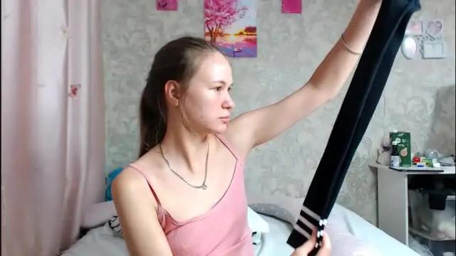 Image 2 of leila_bambi Stream on Chaturbate on 1 month ago