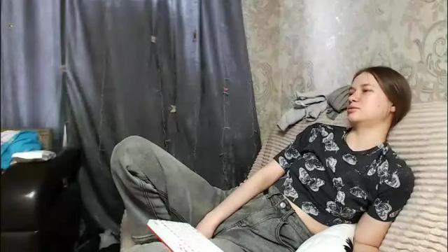 Image 12 of leila_bambi_ Stream on Chaturbate on 1 month ago