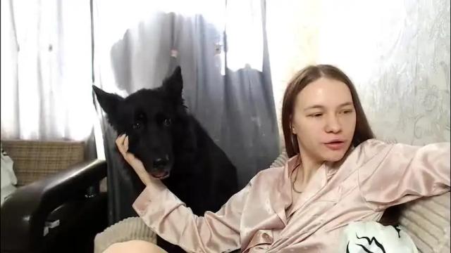 Image 2 of leila_bambi_ Stream on Chaturbate on 1 month ago