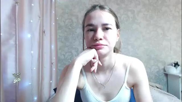 Image 3 of leila_bambi_ Stream on Chaturbate on 7 days ago