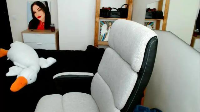 Image 2 of leila_beayte_ Stream on Chaturbate on 21 days ago