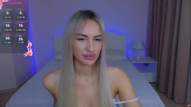 Image 8 of leila_flower Stream on Chaturbate on 15 days ago
