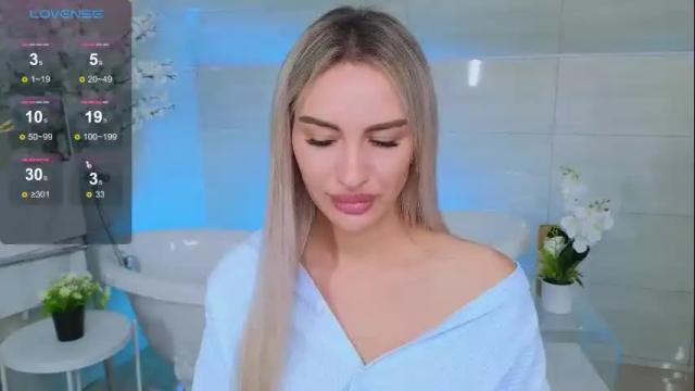 Image 12 of leila_flower Stream on Chaturbate on 9 days ago