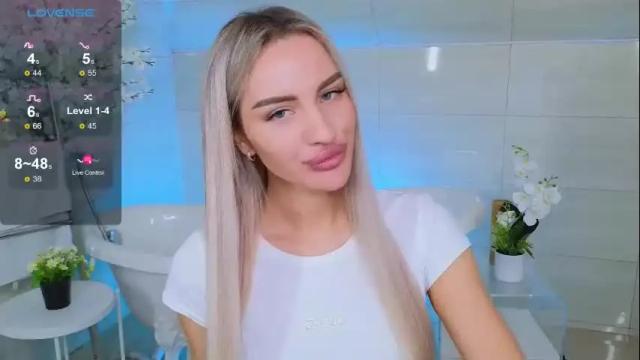 Image 4 of leila_flower Stream on Chaturbate on 9 days ago