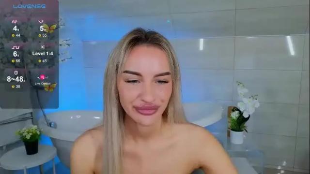Image 7 of leila_flower Stream on Chaturbate on 7 days ago