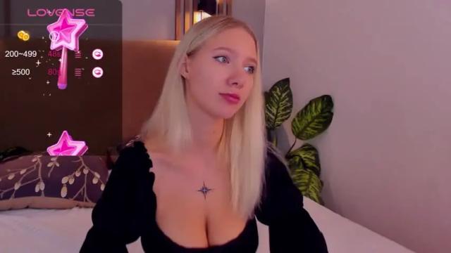Thumbnail 1, leila_lunalu's Stream at Chaturbate, 18 months ago