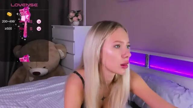 Image 7 of leila_lunalu Stream on Chaturbate on 18 months ago
