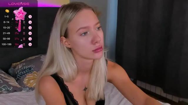 Image 2 of leila_lunalu Stream on Chaturbate on 18 months ago