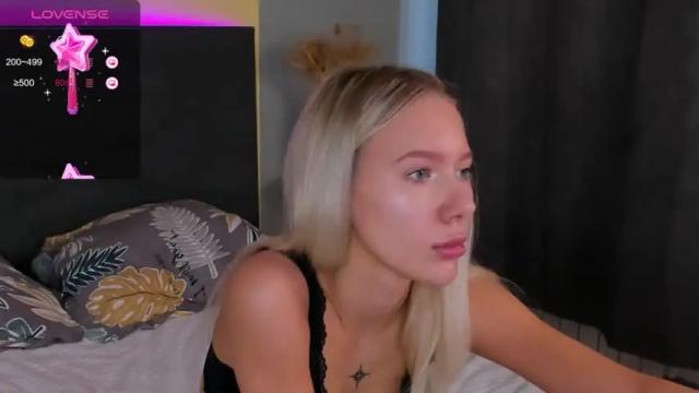 Image 6 of leila_lunalu Stream on Chaturbate on 18 months ago
