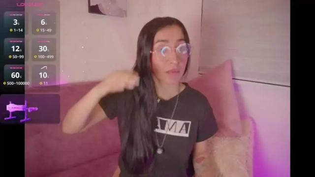 Image 3 of leila_petitee Stream on Chaturbate on 1 month ago