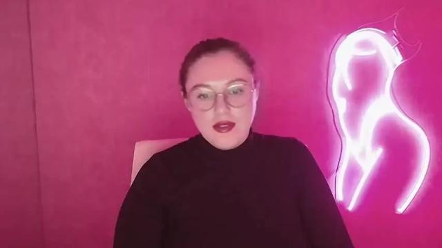 Image 12 of leilaa_love Stream on Chaturbate on 17 months ago