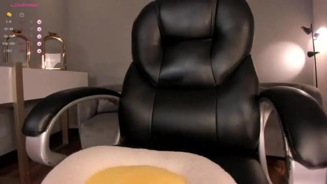 Image 11 of leilacarteer Stream on Chaturbate on 13 months ago