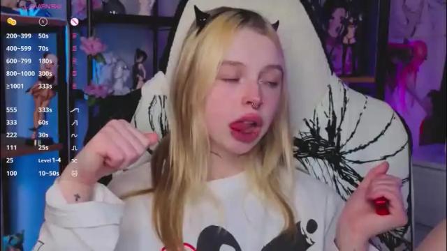 Image 12 of leiladwight Stream on Chaturbate on 2 months ago