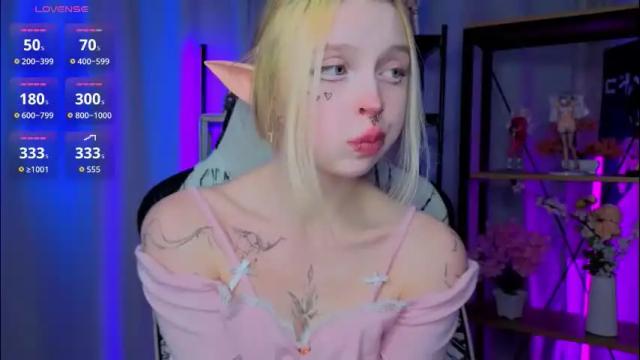 Image 4 of leiladwight Stream on Chaturbate on 16 days ago