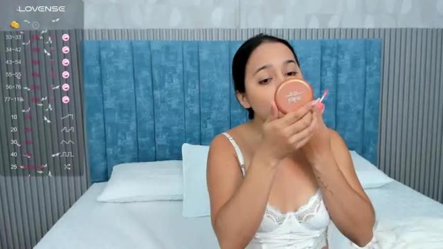 Image 2 of leilasalma_ Stream on Chaturbate on 16 months ago