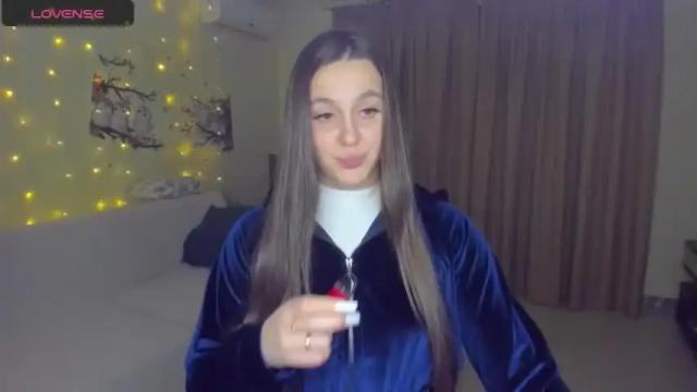 Image 2 of leilawills Stream on Chaturbate on 13 months ago